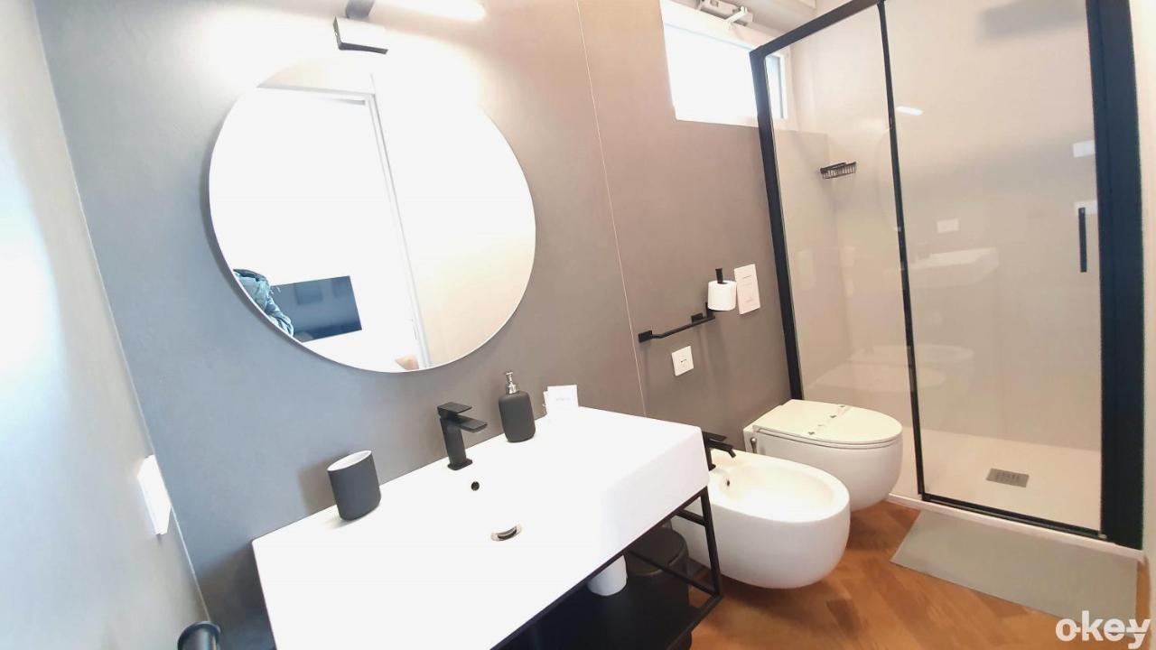 Seven Seas Luxury Apartments - Bari San Girolamo Kültér fotó