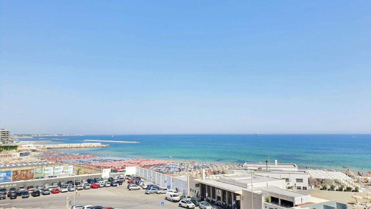 Seven Seas Luxury Apartments - Bari San Girolamo Kültér fotó